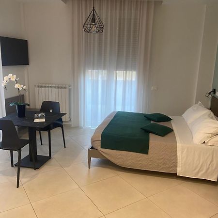 Maqueda Suites Palermo Exteriör bild