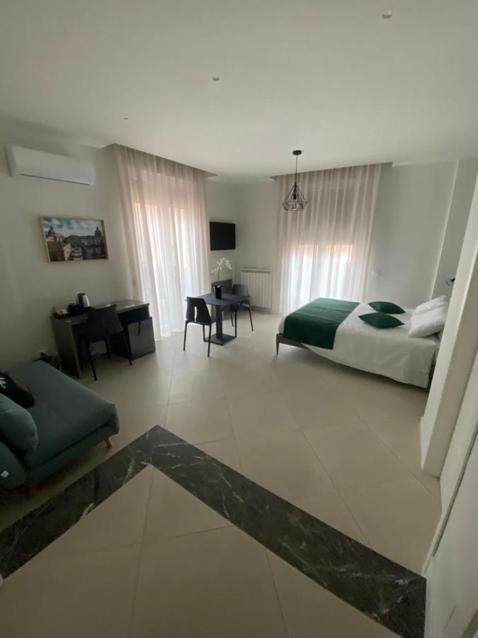 Maqueda Suites Palermo Exteriör bild
