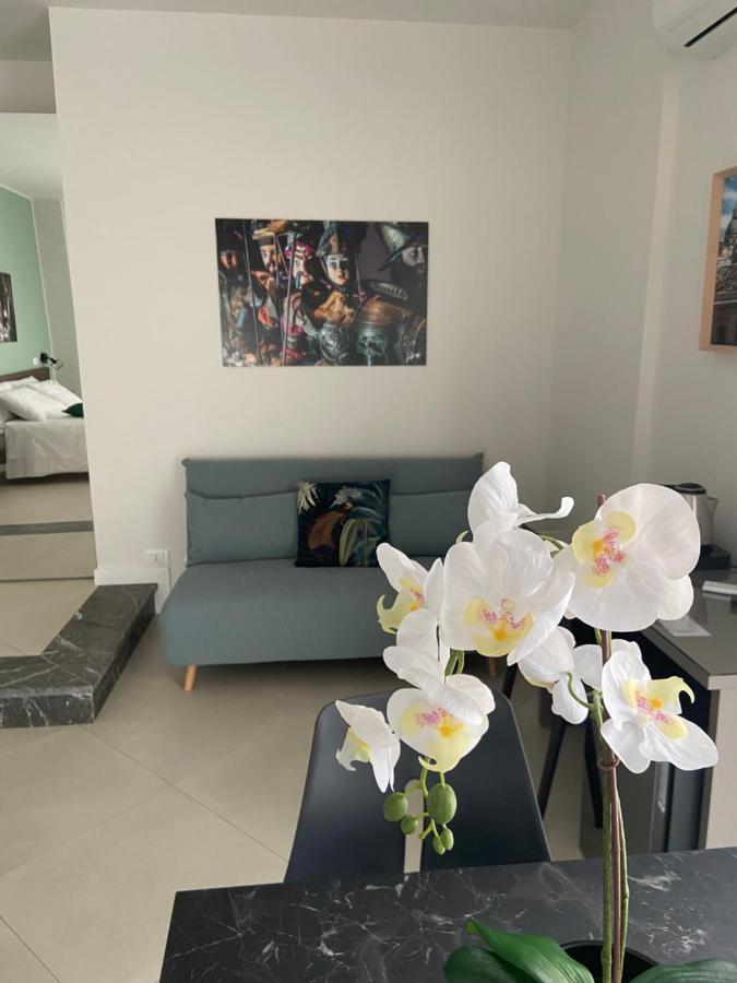 Maqueda Suites Palermo Exteriör bild