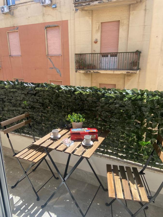 Maqueda Suites Palermo Exteriör bild